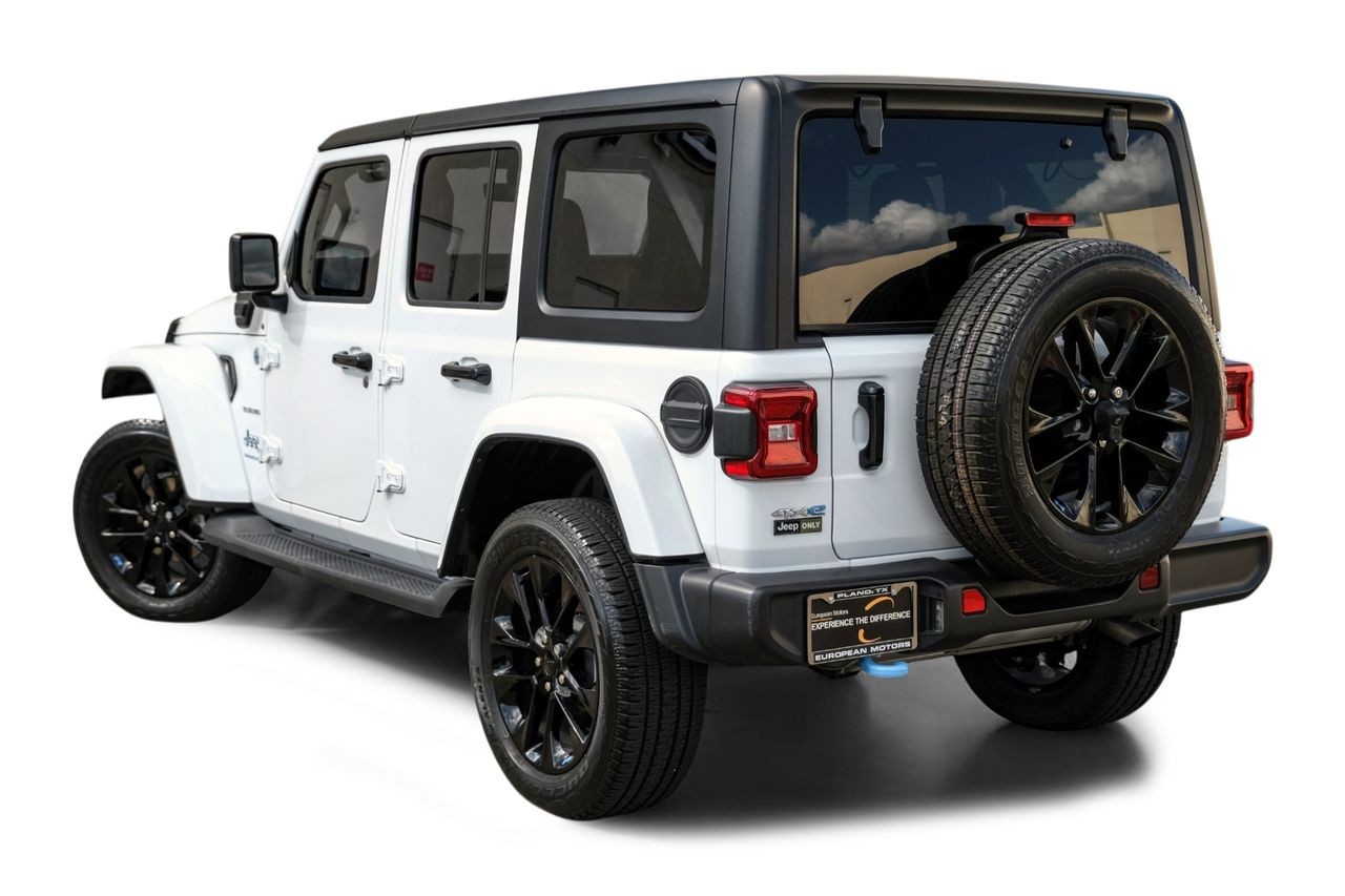 Jeep Wrangler 4xe Vehicle Main Gallery Image 10