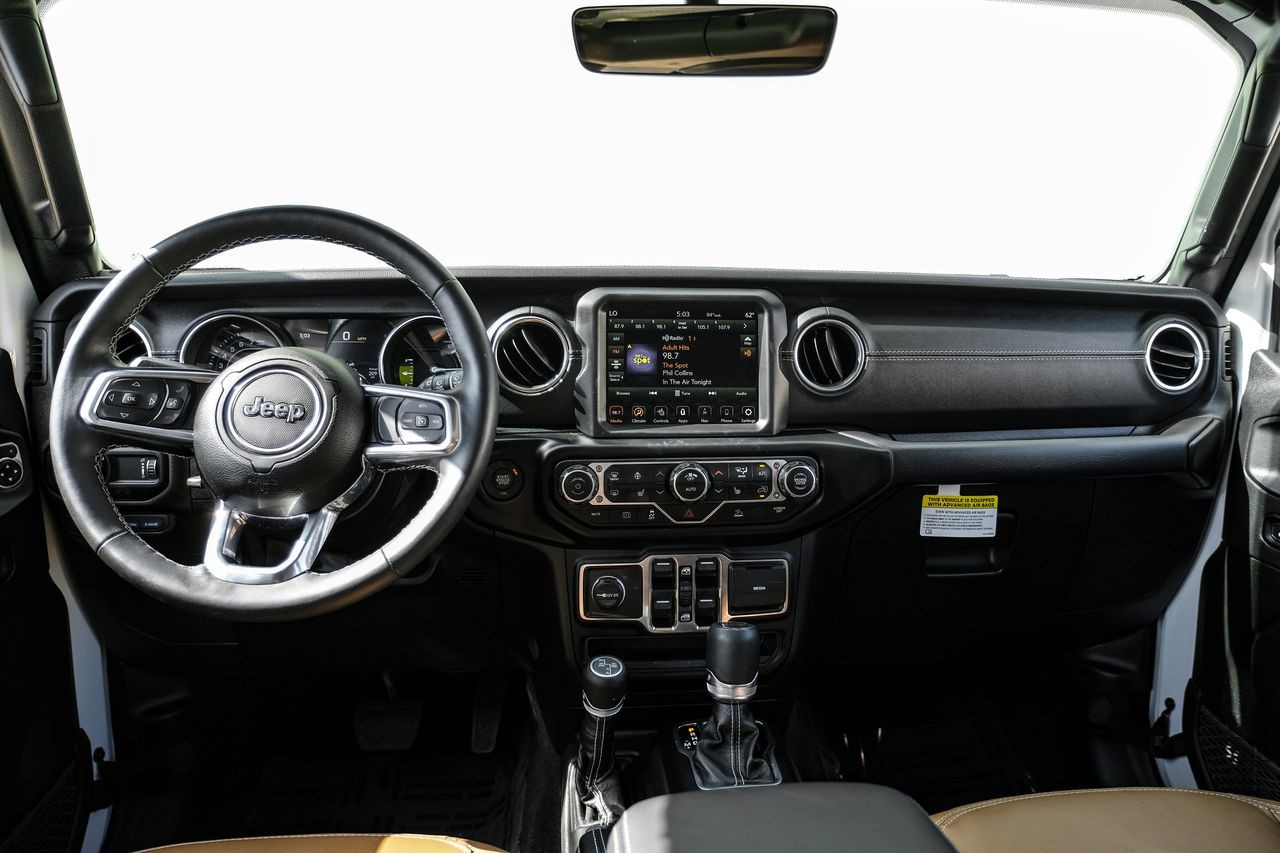 Jeep Wrangler 4xe Vehicle Main Gallery Image 14