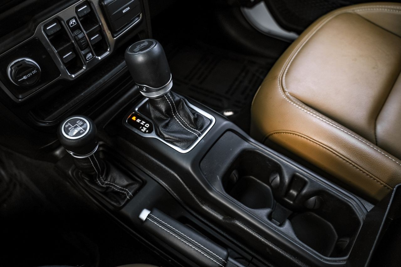 Jeep Wrangler 4xe Vehicle Main Gallery Image 25