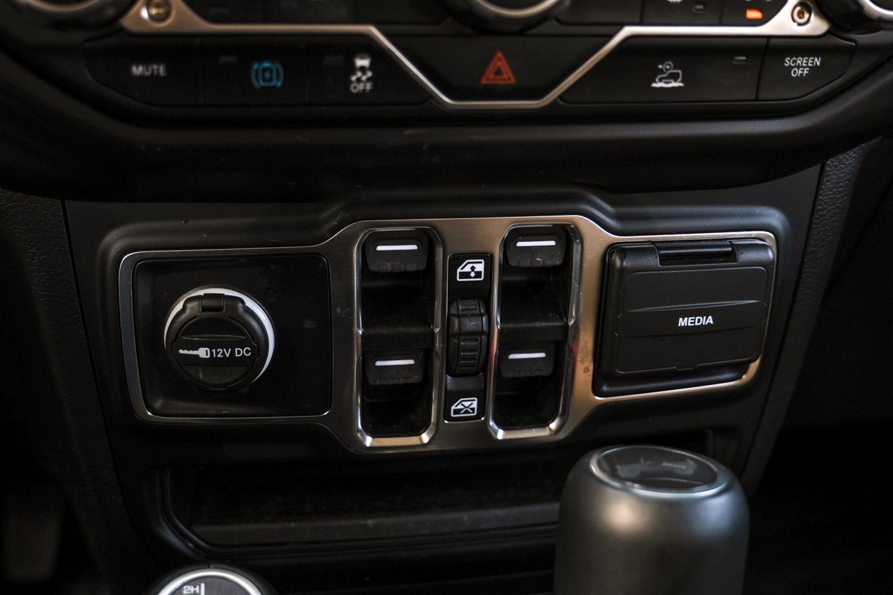 Jeep Wrangler 4xe Vehicle Main Gallery Image 27