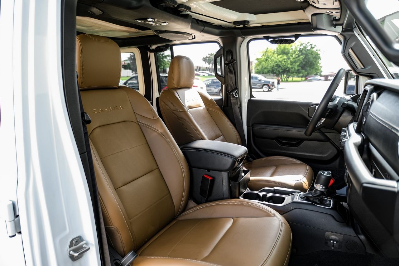 Jeep Wrangler 4xe Vehicle Main Gallery Image 32