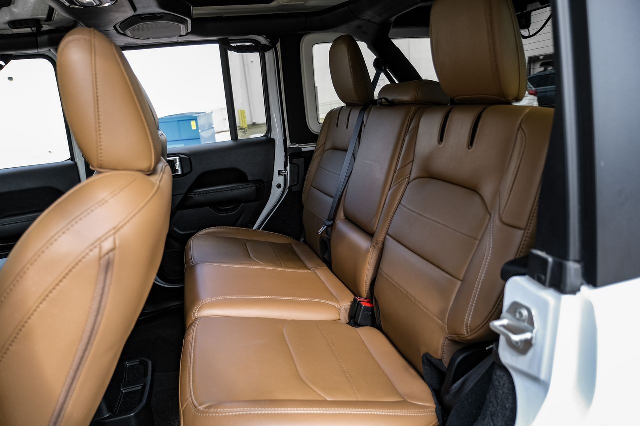 Jeep Wrangler 4xe Vehicle Main Gallery Image 36