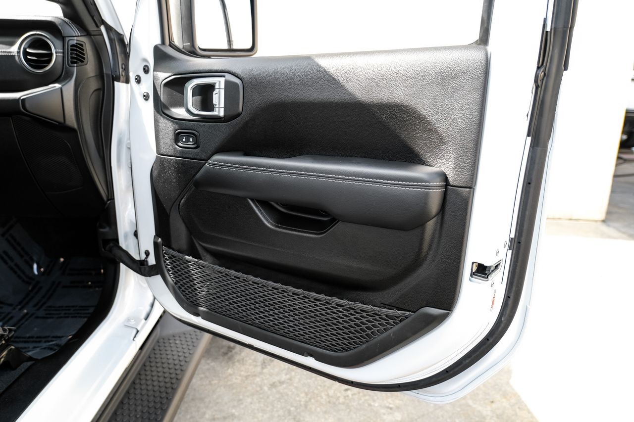 Jeep Wrangler 4xe Vehicle Main Gallery Image 38