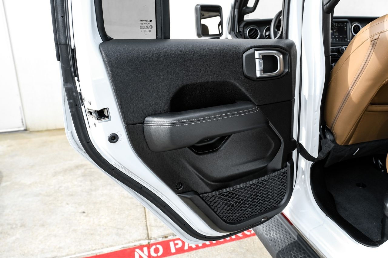 Jeep Wrangler 4xe Vehicle Main Gallery Image 39