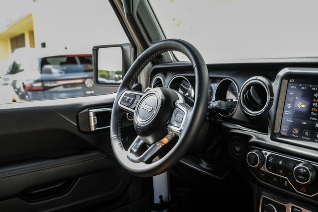 Jeep Wrangler 4xe Vehicle Main Gallery Image 13