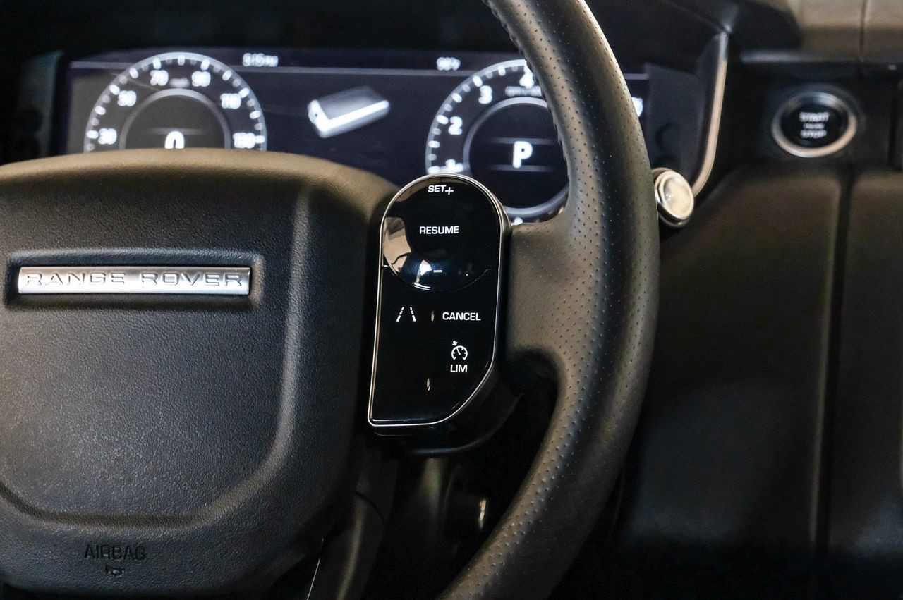 Land Rover Range Rover Sport Vehicle Main Gallery Image 18