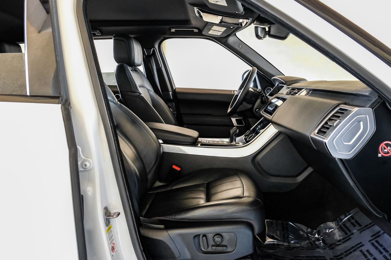 Land Rover Range Rover Sport Vehicle Main Gallery Image 38