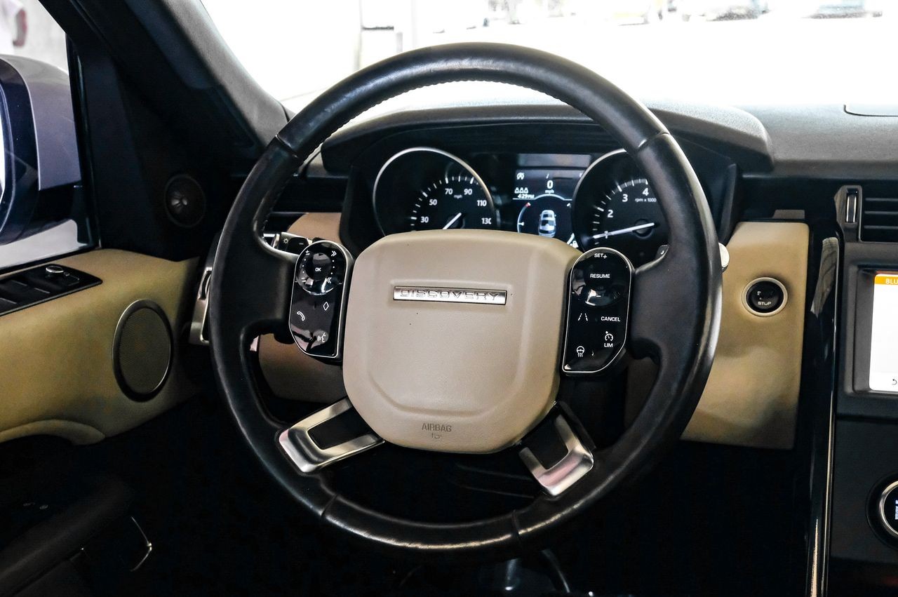 Land Rover Discovery Vehicle Main Gallery Image 17