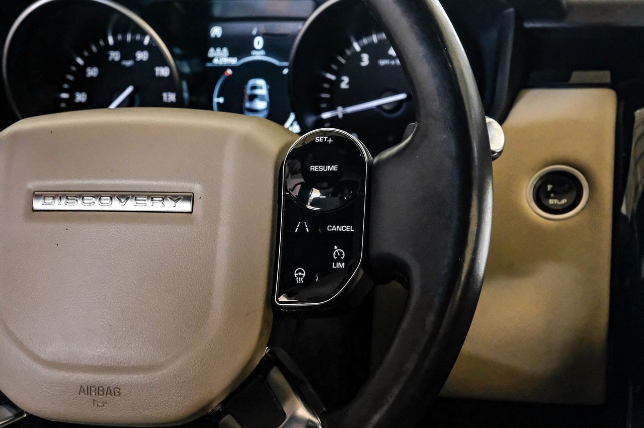 Land Rover Discovery Vehicle Main Gallery Image 19