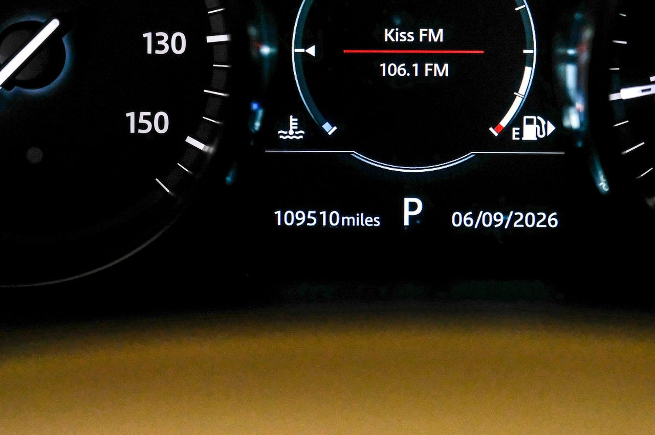 Land Rover Discovery Vehicle Main Gallery Image 21