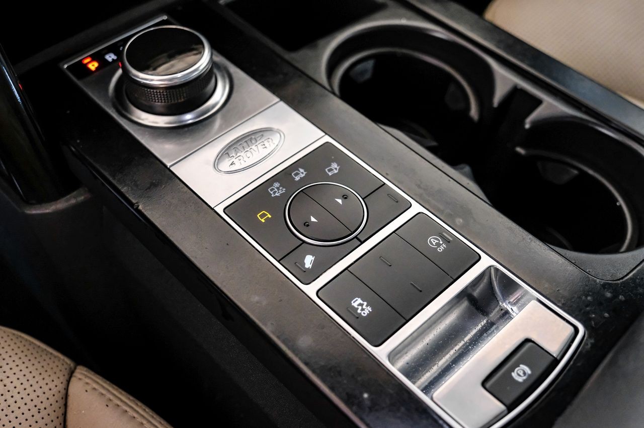 Land Rover Discovery Vehicle Main Gallery Image 25