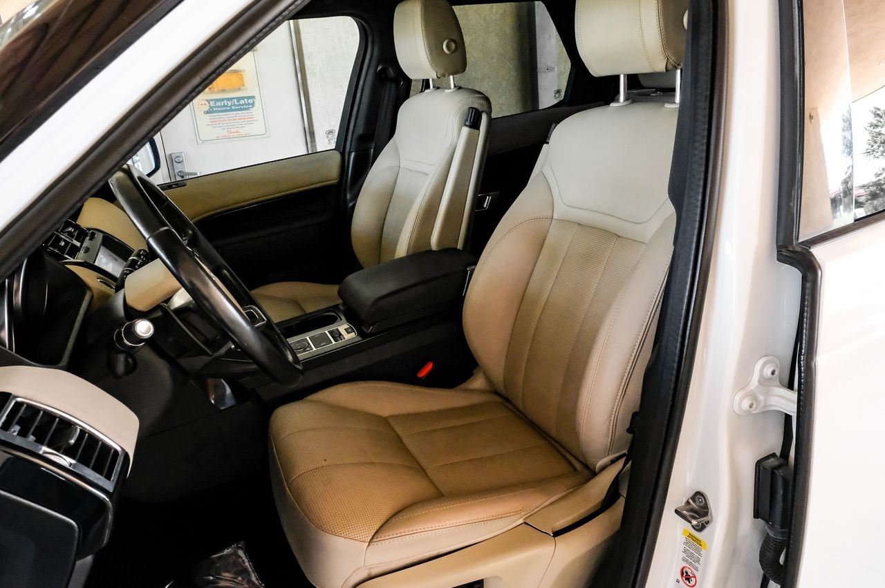 Land Rover Discovery Vehicle Main Gallery Image 36