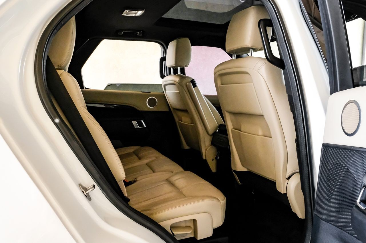 Land Rover Discovery Vehicle Main Gallery Image 40