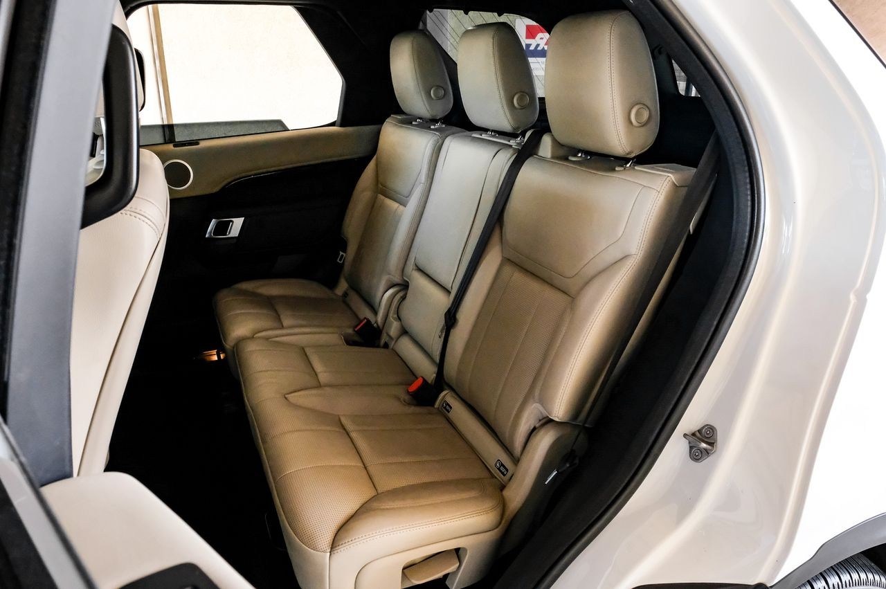Land Rover Discovery Vehicle Main Gallery Image 42