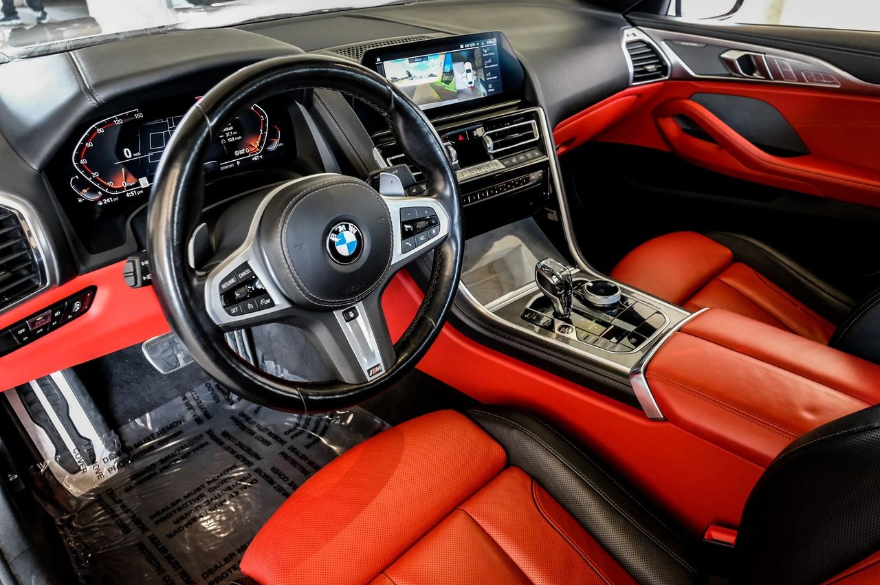 BMW 840i Gran Coupe Vehicle Main Gallery Image 03
