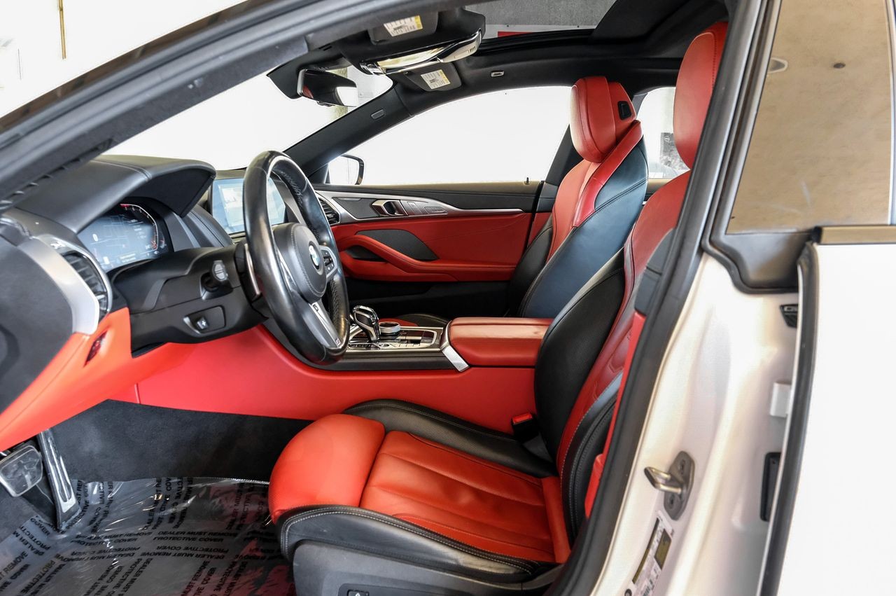 BMW 840i Gran Coupe Vehicle Main Gallery Image 04