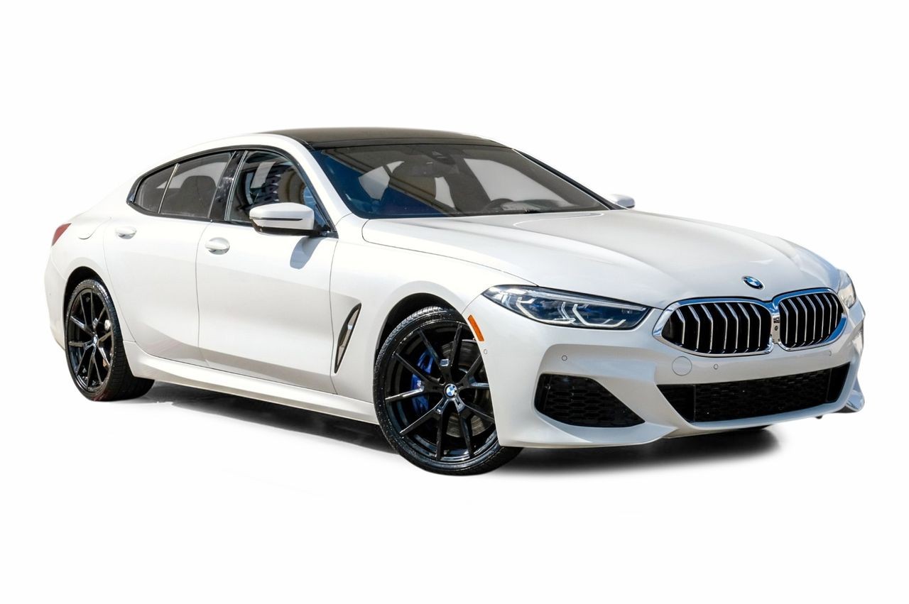 BMW 840i Gran Coupe Vehicle Main Gallery Image 07