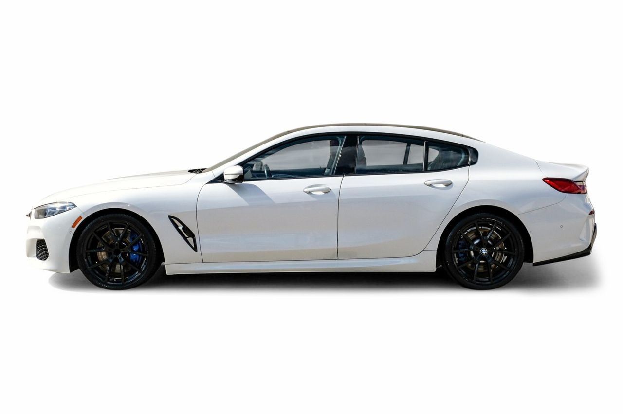 BMW 840i Gran Coupe Vehicle Main Gallery Image 12
