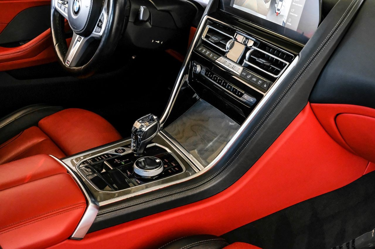 BMW 840i Gran Coupe Vehicle Main Gallery Image 26
