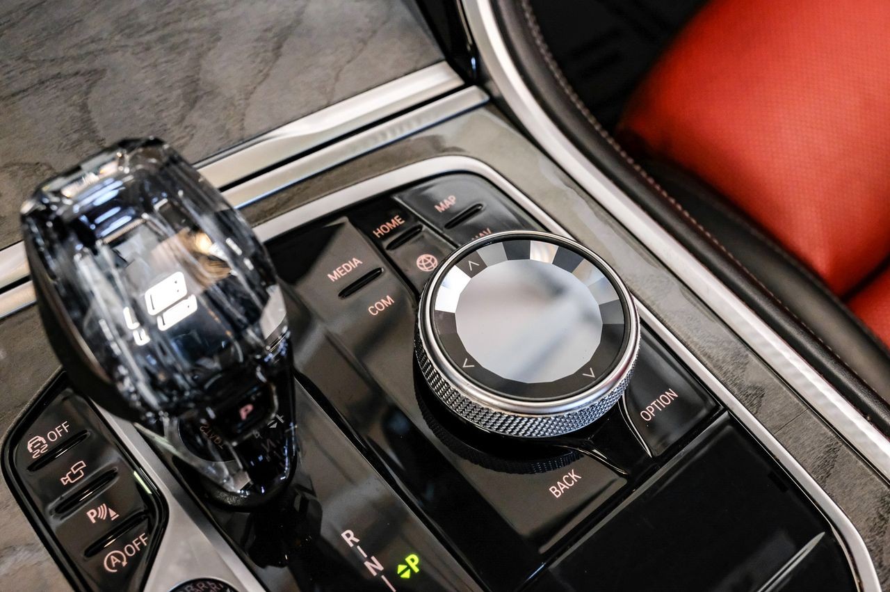 BMW 840i Gran Coupe Vehicle Main Gallery Image 29