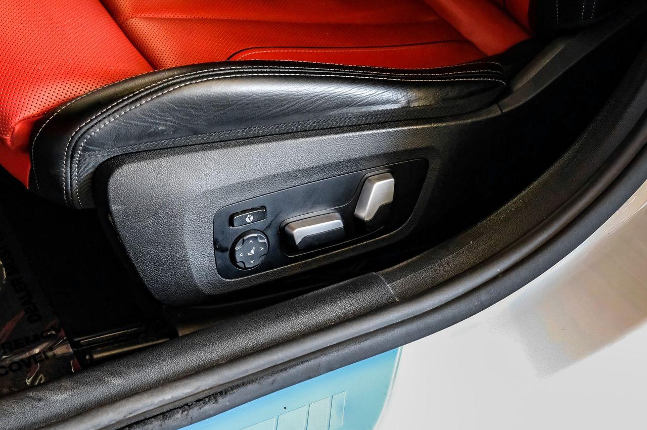 BMW 840i Gran Coupe Vehicle Main Gallery Image 42