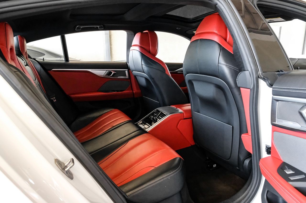 BMW 840i Gran Coupe Vehicle Main Gallery Image 46