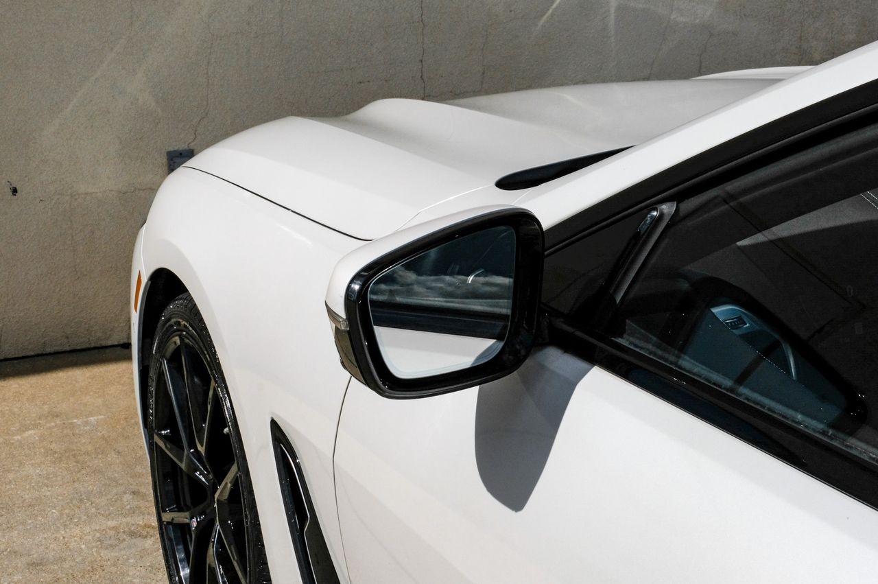 BMW 840i Gran Coupe Vehicle Main Gallery Image 51