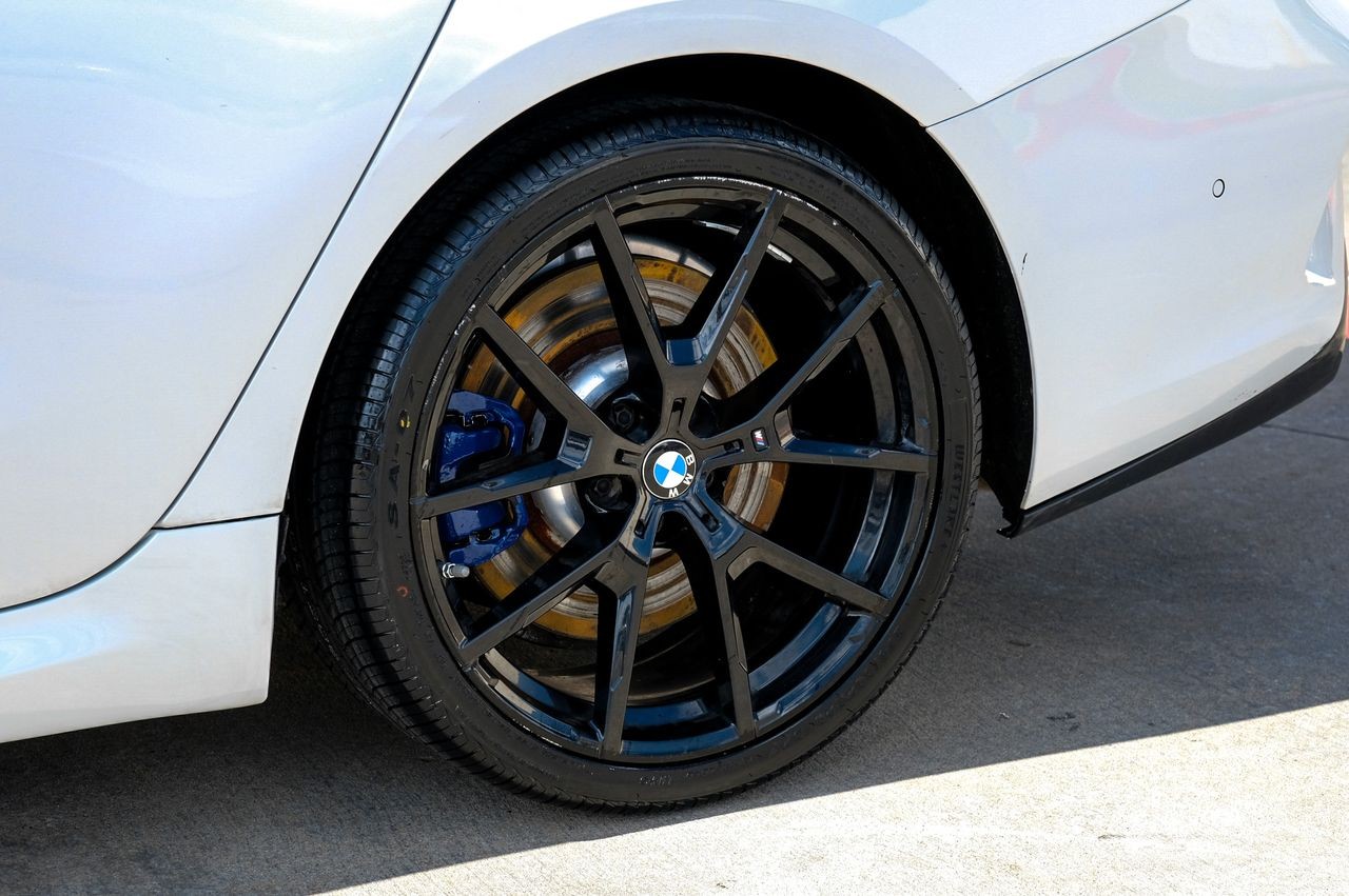 BMW 840i Gran Coupe Vehicle Main Gallery Image 65