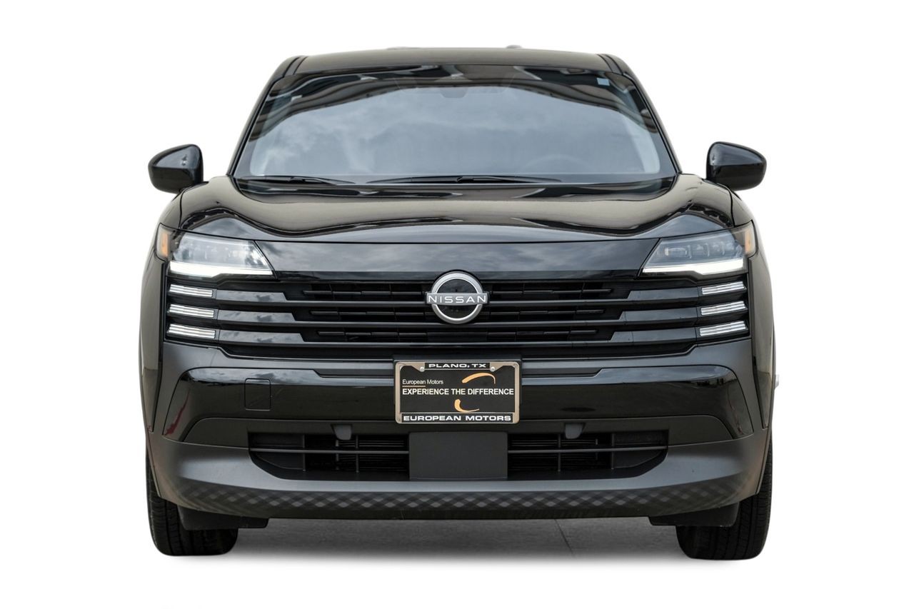 Nissan Kicks Vehicle Main Gallery Image 05