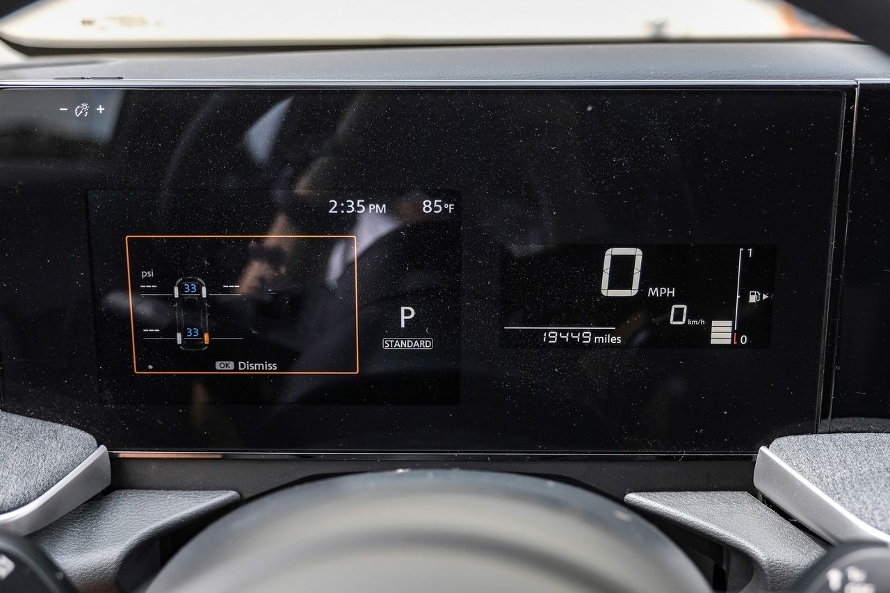 Nissan Kicks Vehicle Main Gallery Image 18