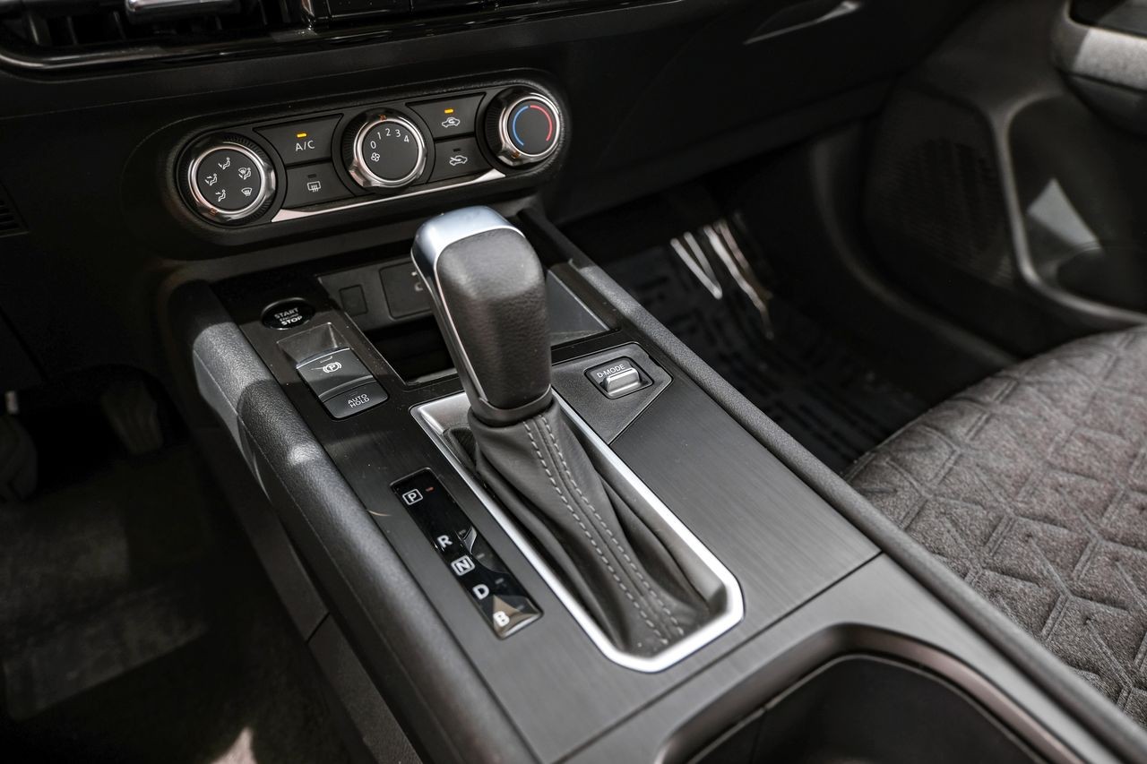 Nissan Kicks Vehicle Main Gallery Image 21
