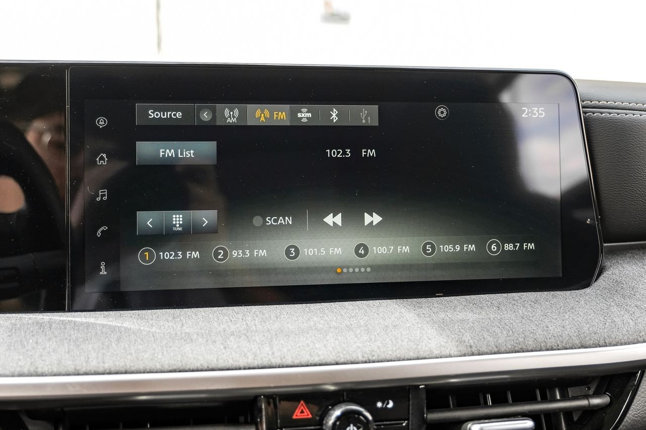 Nissan Kicks Vehicle Main Gallery Image 23