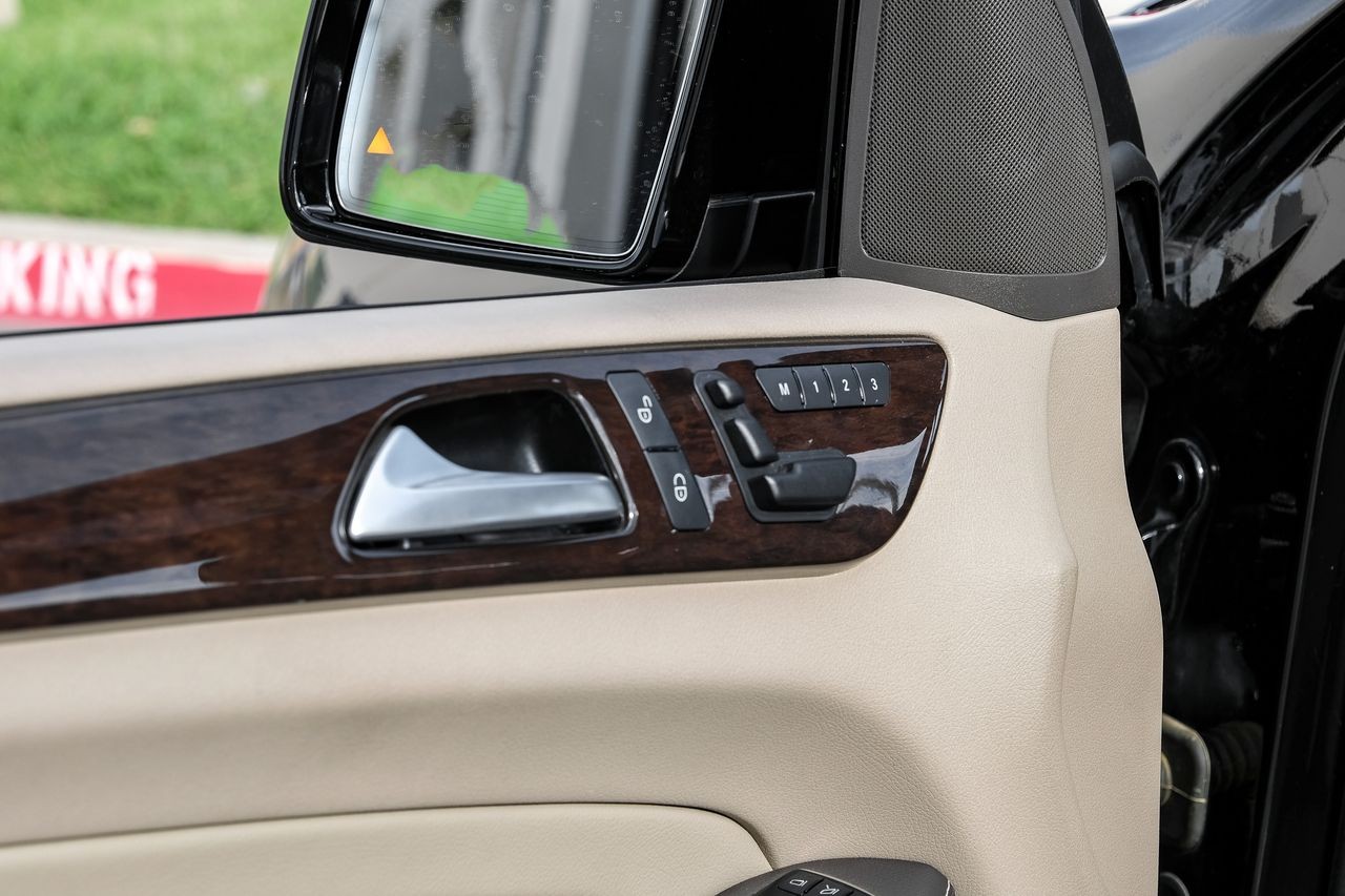 Mercedes-Benz ML 350 Vehicle Main Gallery Image 47