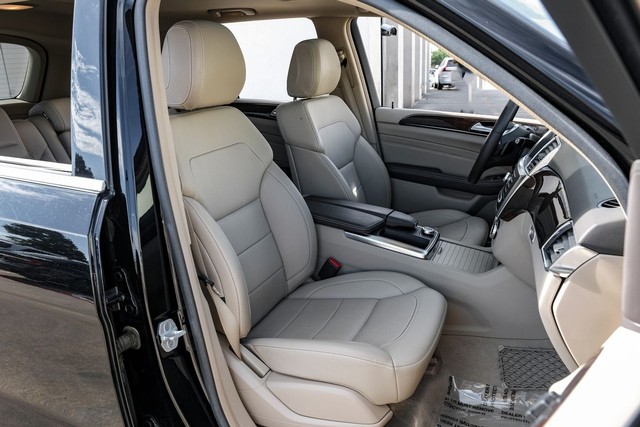 Mercedes-Benz ML 350 Vehicle Main Gallery Image 37