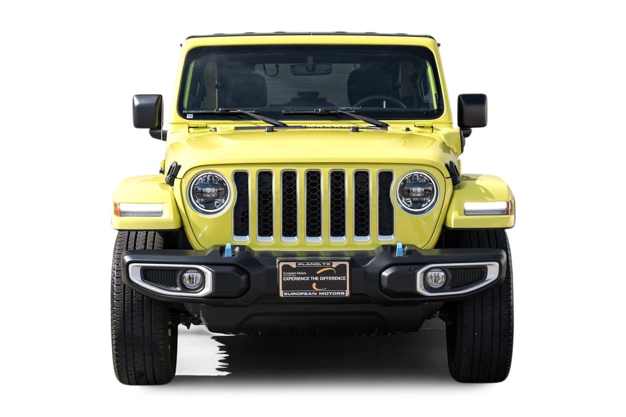 Jeep Wrangler Vehicle Main Gallery Image 05