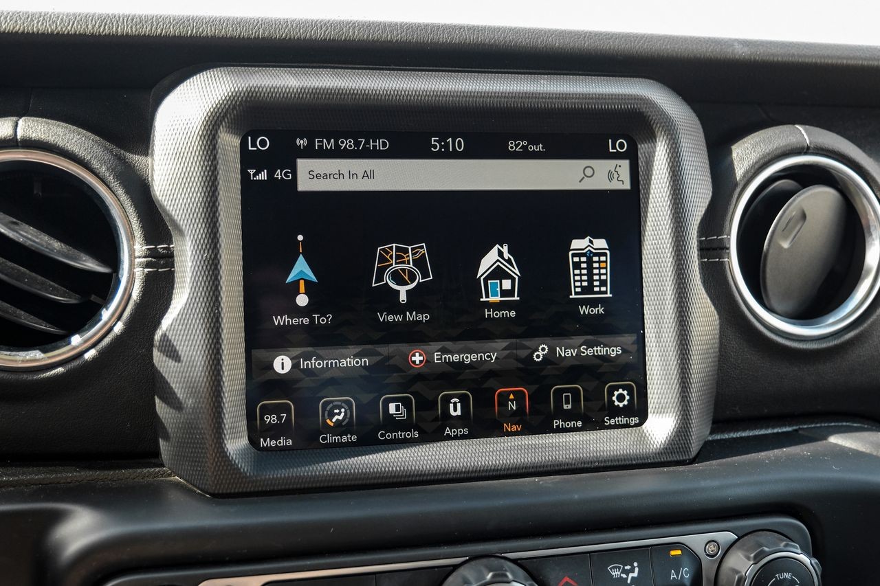Jeep Wrangler Vehicle Main Gallery Image 17