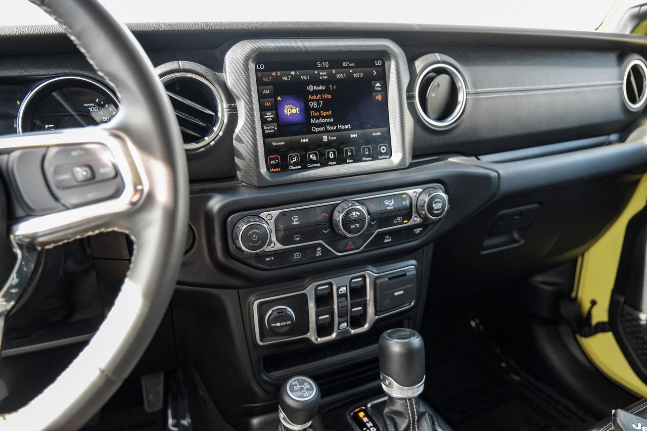 Jeep Wrangler Vehicle Main Gallery Image 20