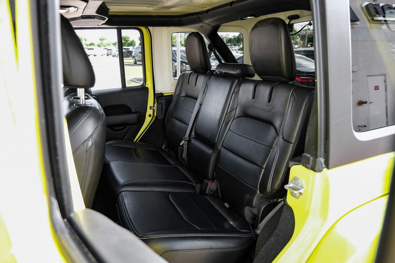 Jeep Wrangler Vehicle Main Gallery Image 38