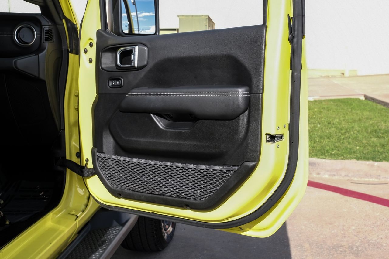 Jeep Wrangler Vehicle Main Gallery Image 43