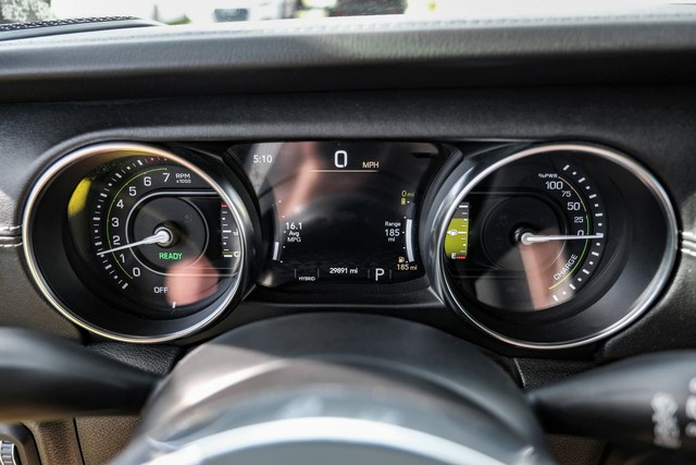 Jeep Wrangler Vehicle Main Gallery Image 15