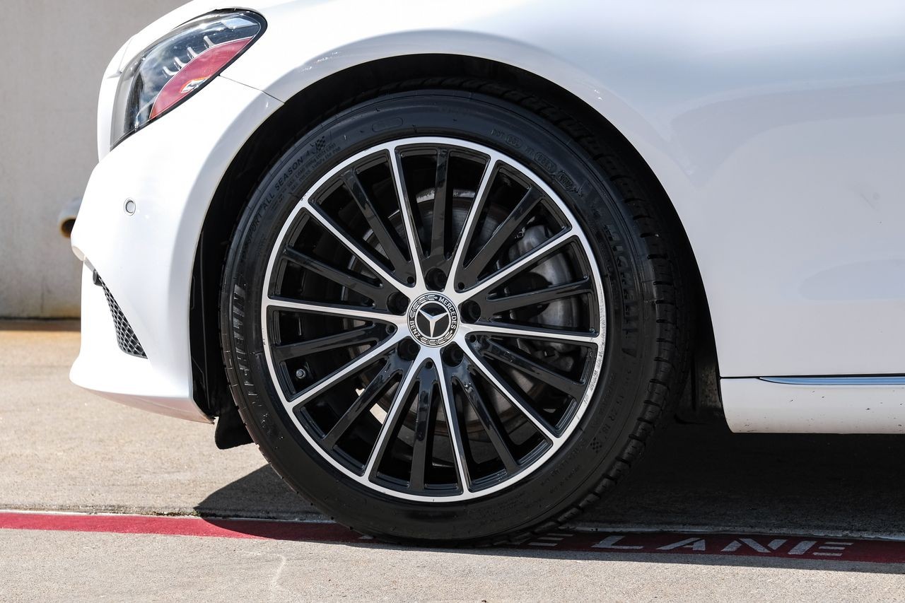 Mercedes-Benz C 300 Vehicle Main Gallery Image 51