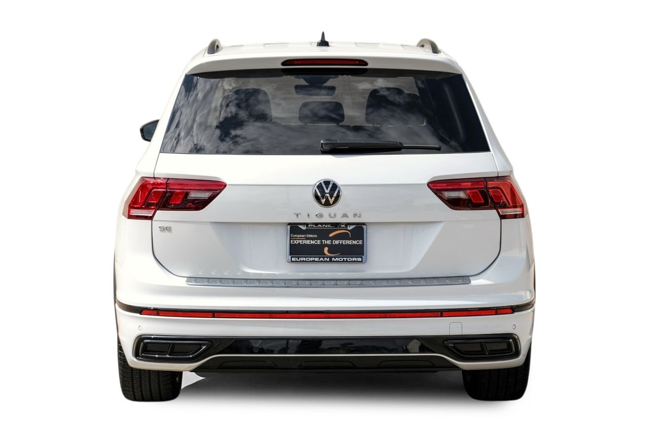 Volkswagen Tiguan Vehicle Main Gallery Image 10