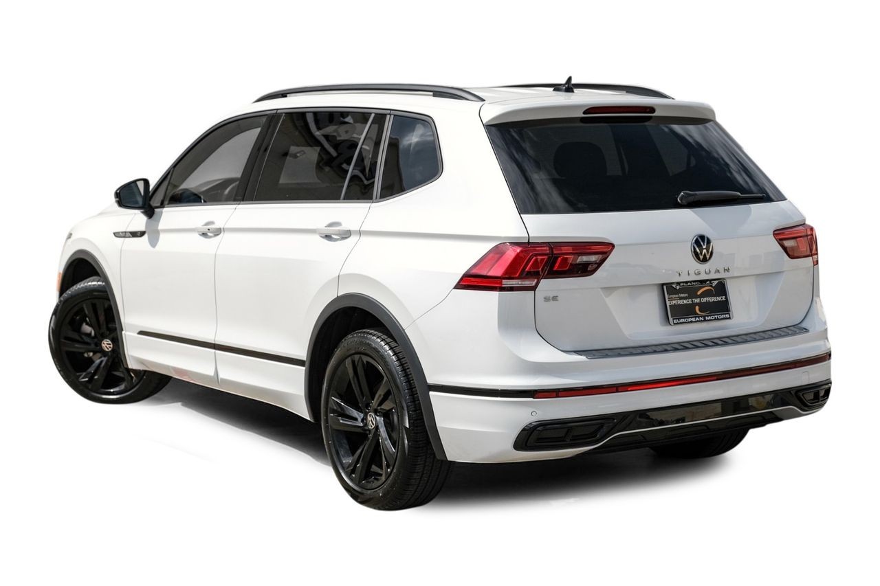 Volkswagen Tiguan Vehicle Main Gallery Image 11