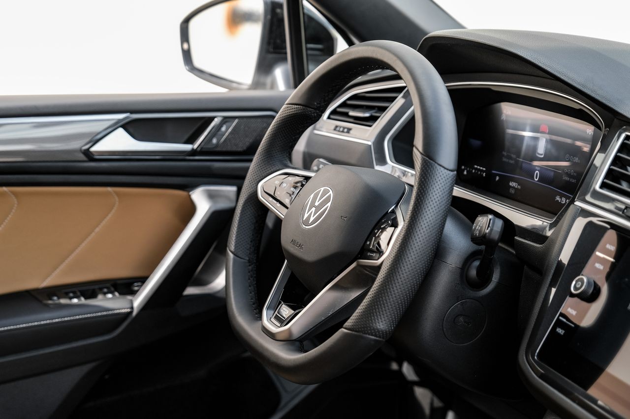 Volkswagen Tiguan Vehicle Main Gallery Image 14