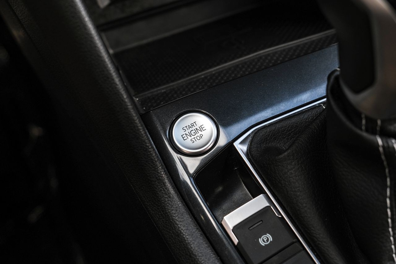 Volkswagen Tiguan Vehicle Main Gallery Image 21