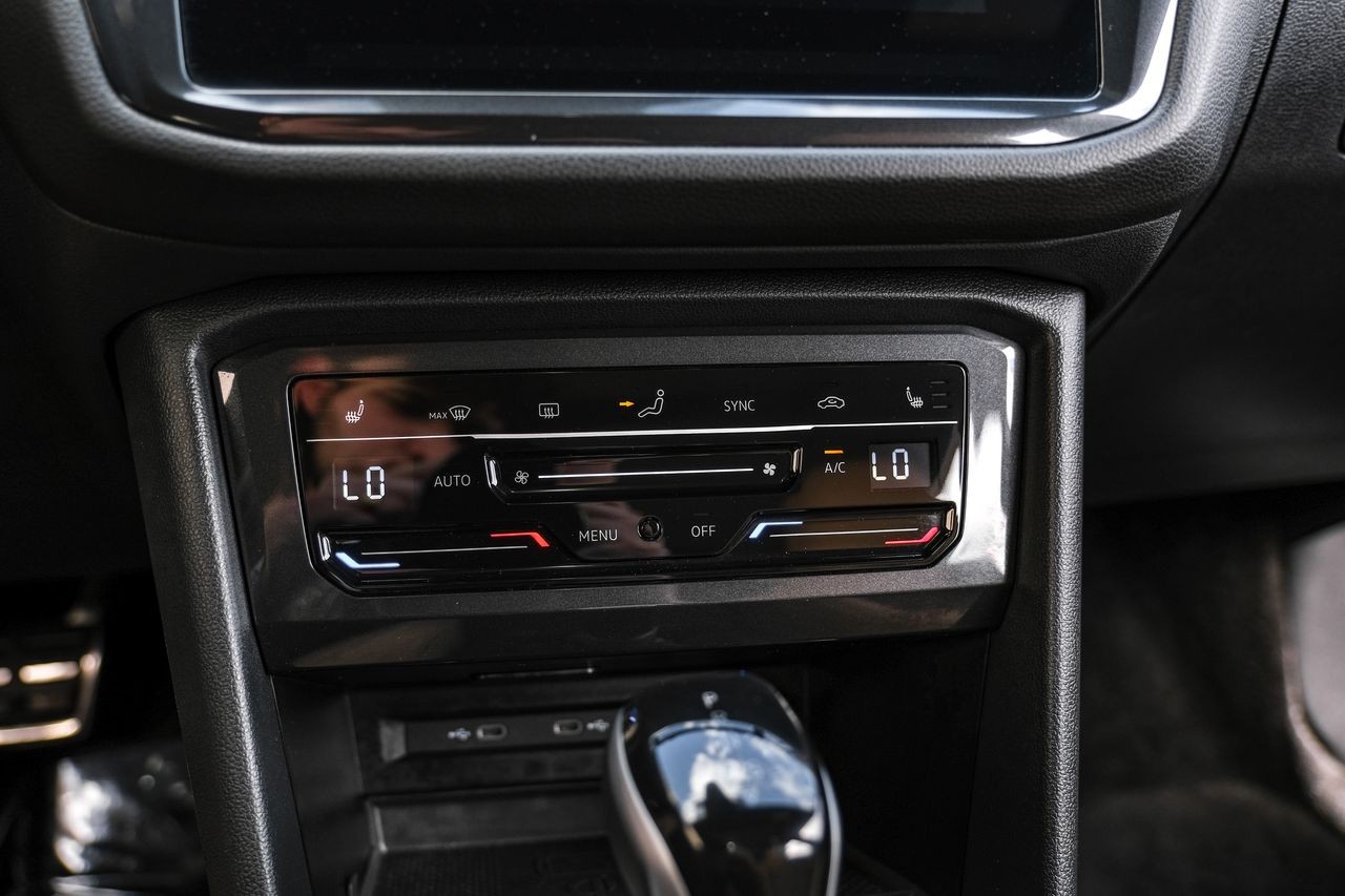 Volkswagen Tiguan Vehicle Main Gallery Image 27