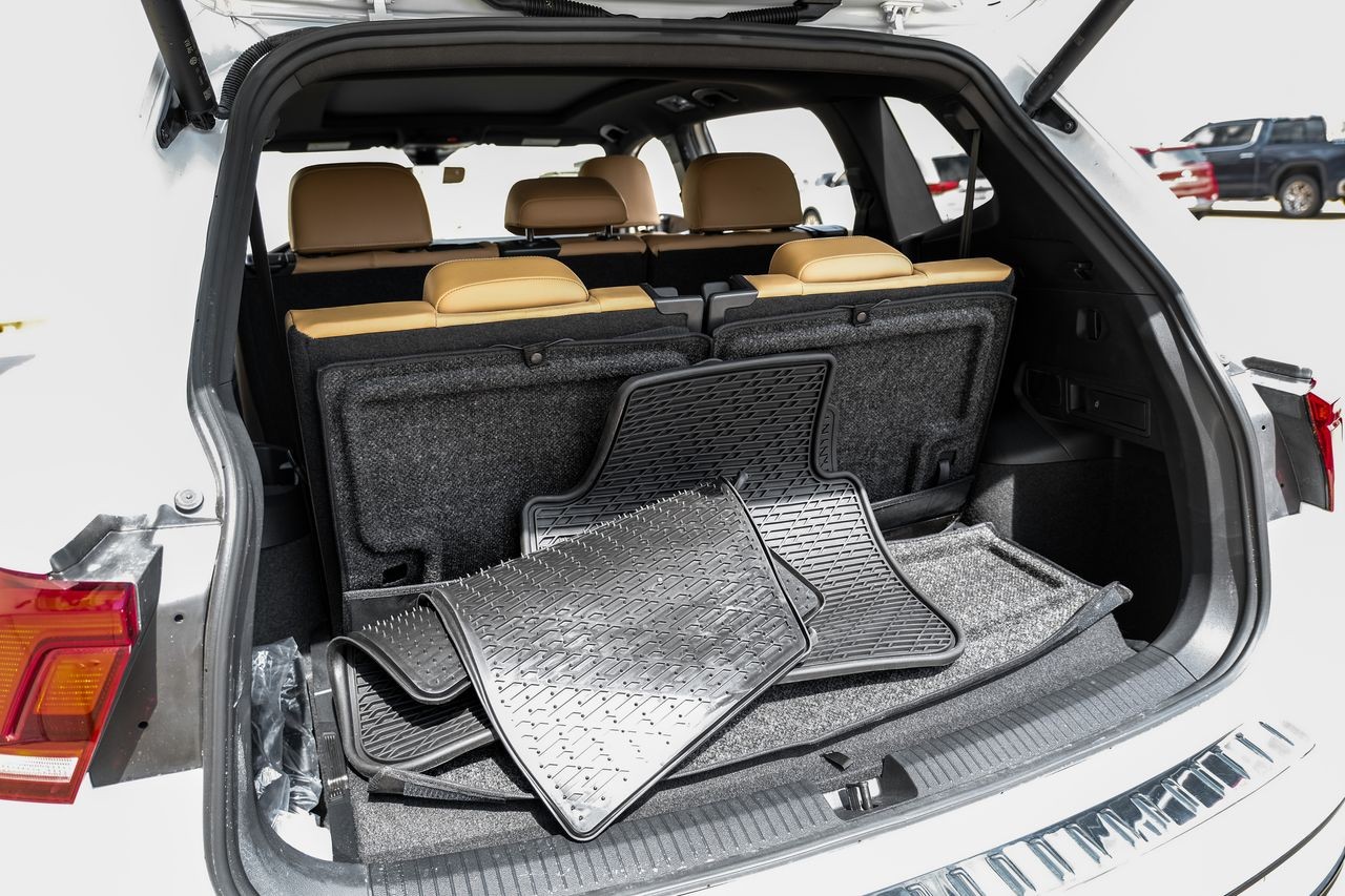 Volkswagen Tiguan Vehicle Main Gallery Image 48