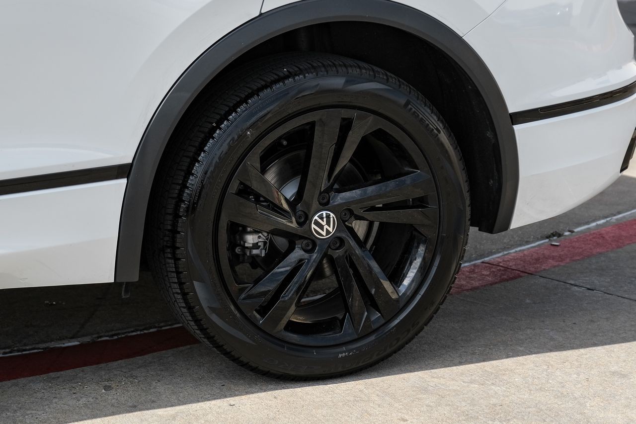 Volkswagen Tiguan Vehicle Main Gallery Image 53