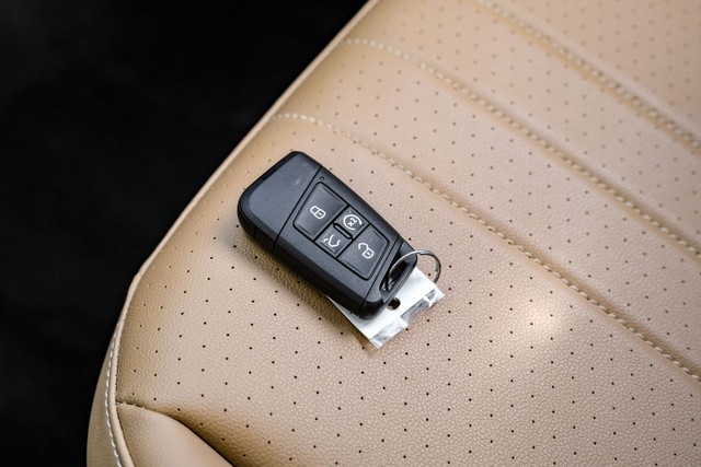 Volkswagen Tiguan Vehicle Main Gallery Image 54