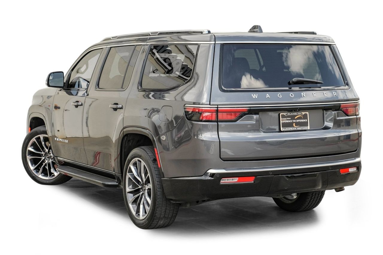 Jeep Wagoneer Vehicle Main Gallery Image 11
